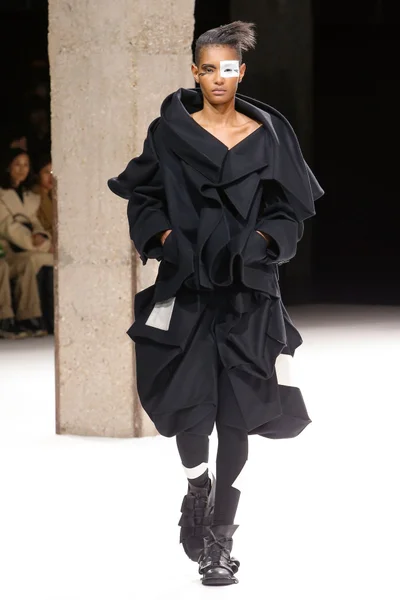 Look 13